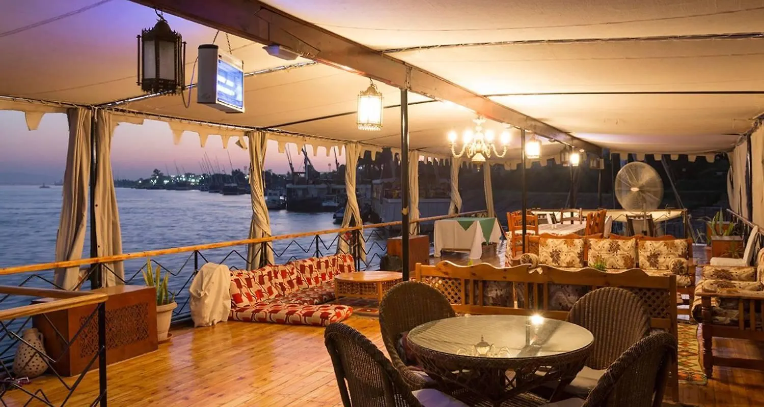 Dahabiya Nile Cruise Otel Luksor Tekne